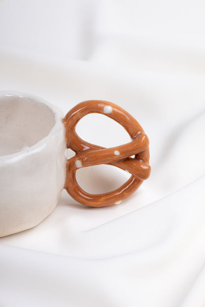 Small Pretzel Cup